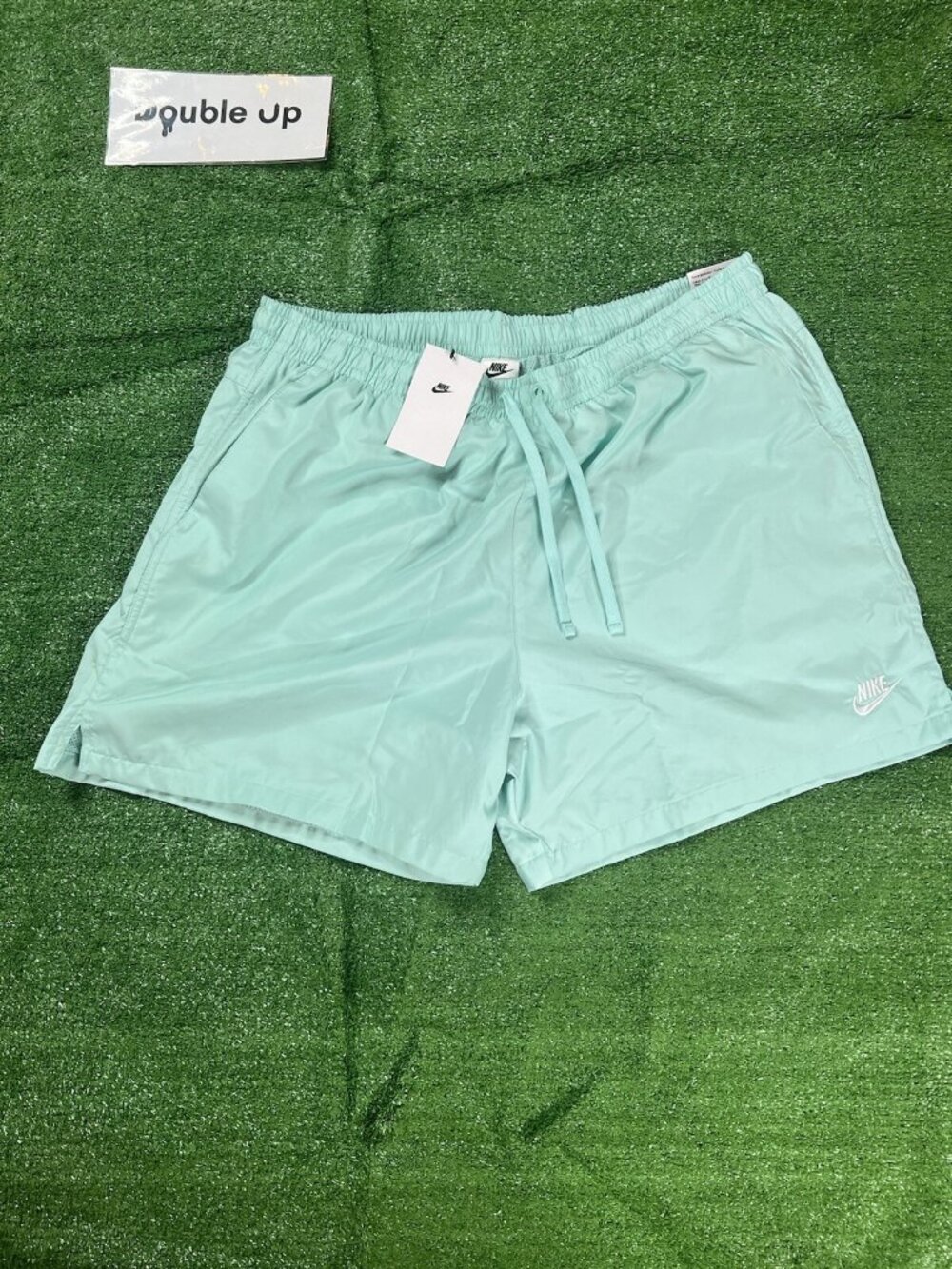 Nike Sportswear Men's Club Woven Shorts mint  Swoosh logo 5.5" Size XXL Swim